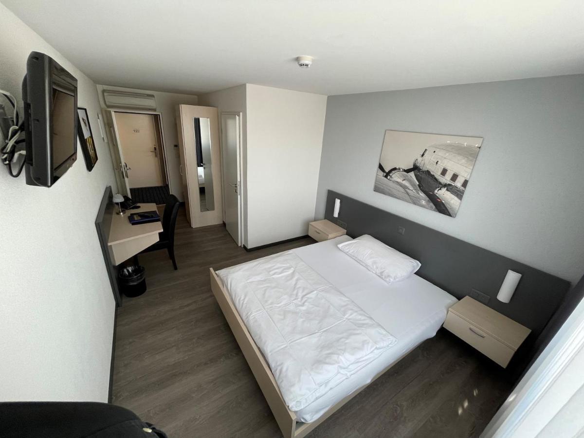 Airporthotel Granges Extérieur photo