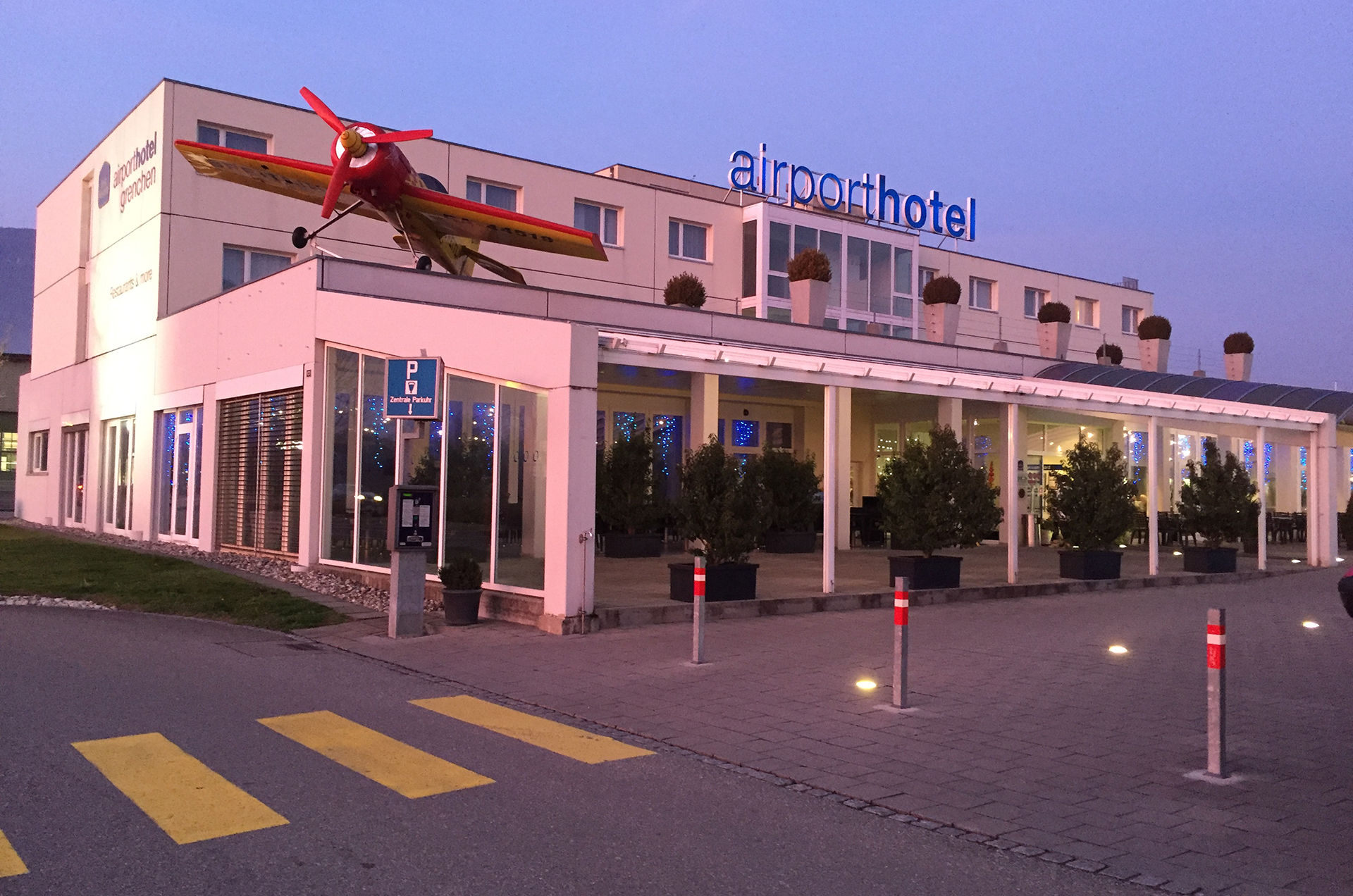 Airporthotel Granges Extérieur photo