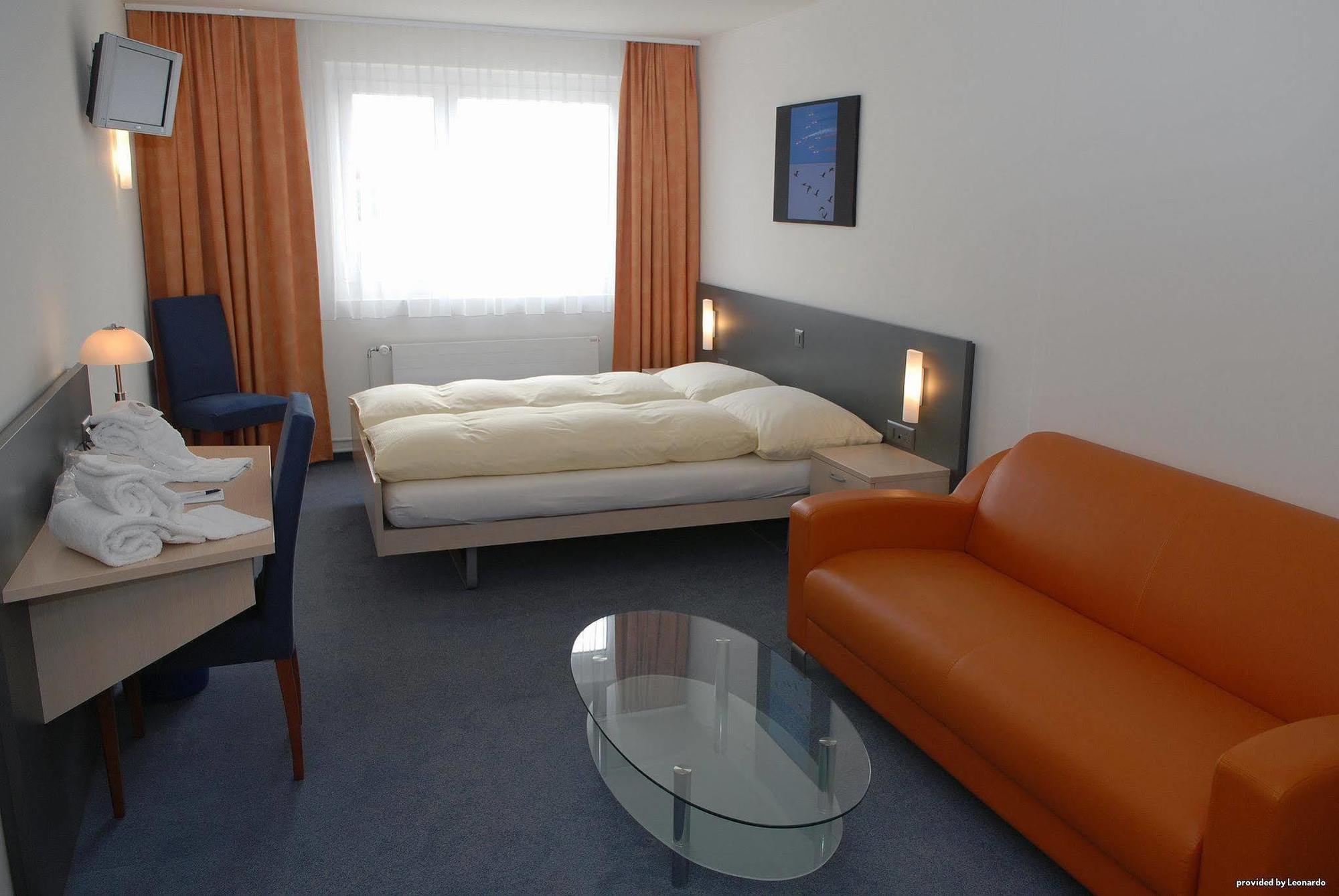 Airporthotel Granges Extérieur photo